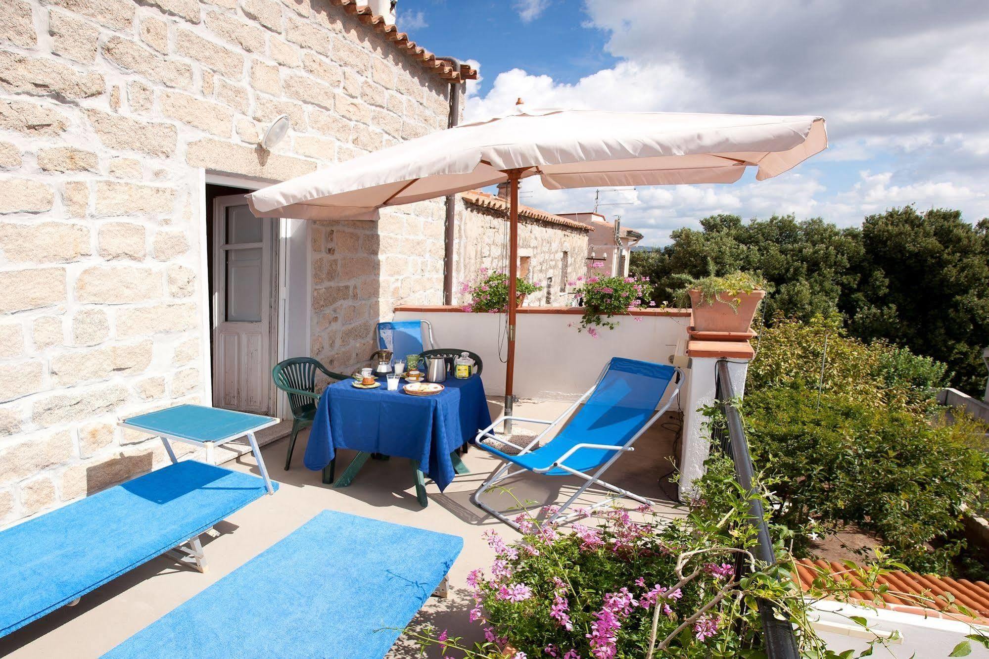La Vignaredda - Residenza Di Charme Hotel Aggius Exterior photo