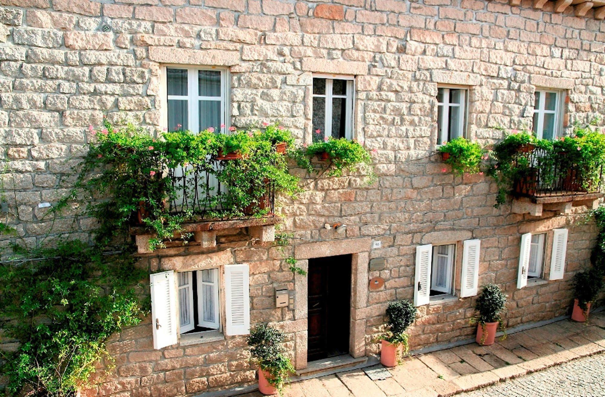 La Vignaredda - Residenza Di Charme Hotel Aggius Exterior photo